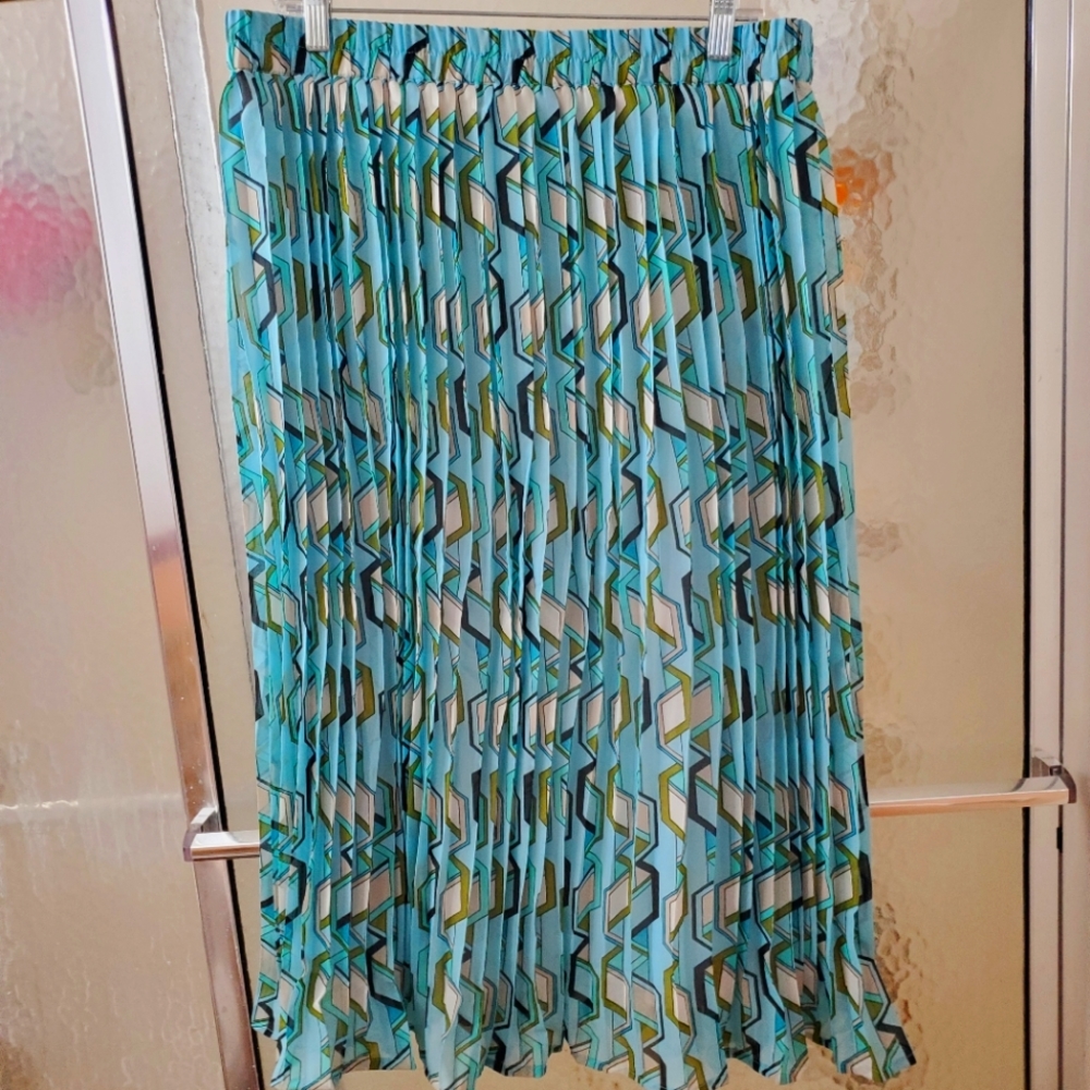 NWT Beautiful Print Skirt by Her Destiny; Multicolored; Lined; Elastic Waist $50